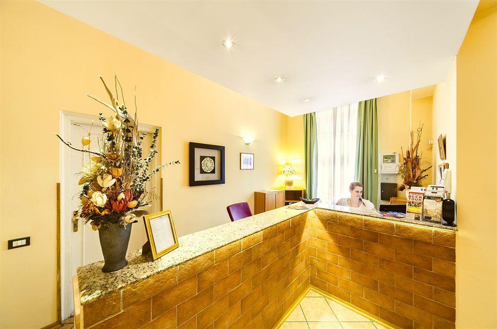 Central Hotel Tiepolo Prag Exteriör bild